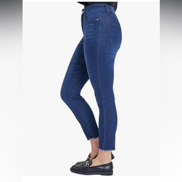 Split Hem Mid Rise Jean - Picture 3 of 8